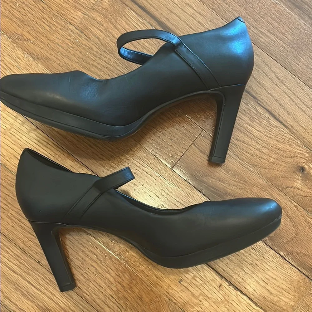 Clarks Ambry Shine Black Leather Mary Jane Heel Shoes Sz 8.5 M - Picture 7 of 11